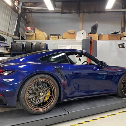 Garage photo